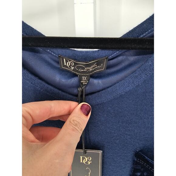 NWT DG2 Women's Blue Round Neck Hi-Low Hem Velvet Knit Mixed Top Size 1X - Picture 3 of 5
